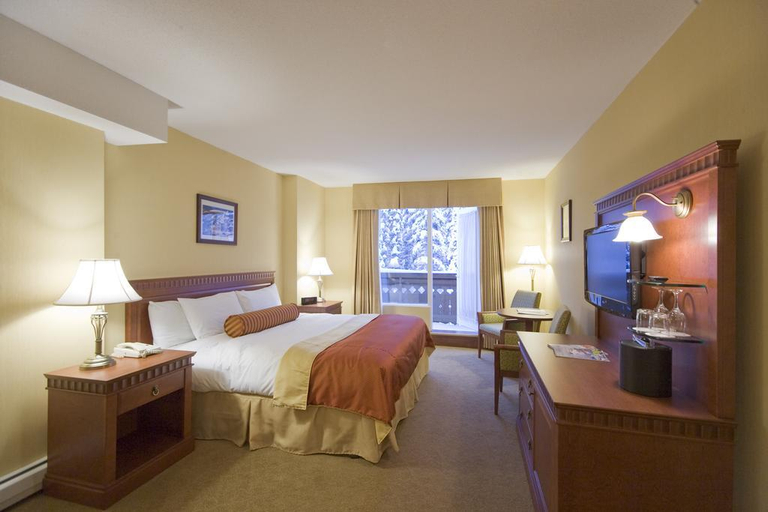 Bedroom 3, Sun Peaks Lodge, Thompson-Nicola