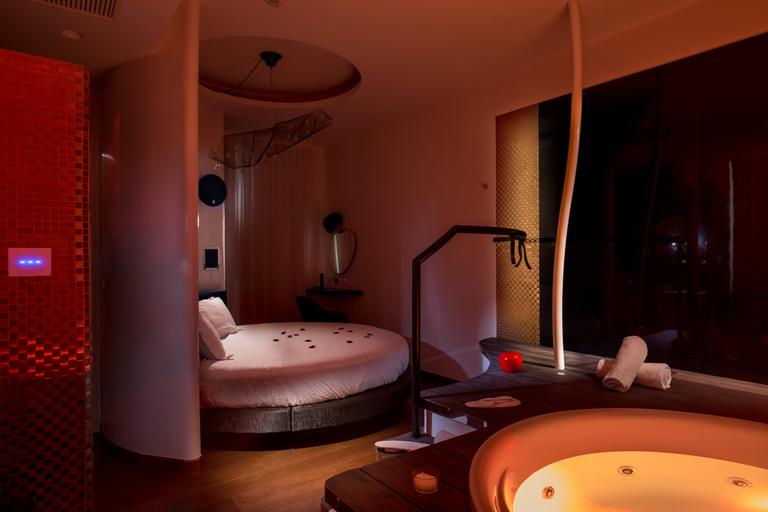 Bathroom 4, SuiteSistina For Brave Lovers, Rome