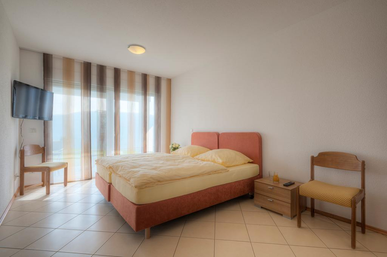 Bedroom 4, Waldhotel Sonnenberg, Eifelkreis Bitburg-Prüm