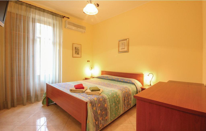 Bedroom 4, Ondazzurra, Messina