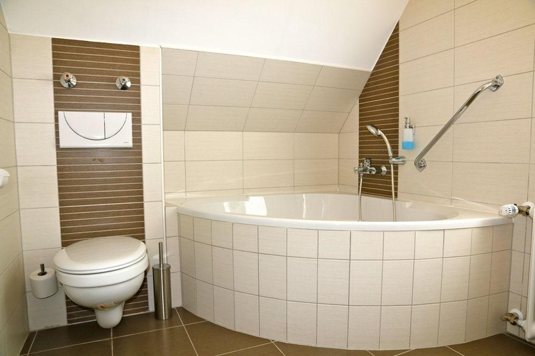 Bathroom 5, Hotel Markgräfler Hof, Breisgau-Hochschwarzwald