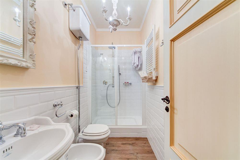 Bathroom 4, Lunaria Suites Rome, Rome