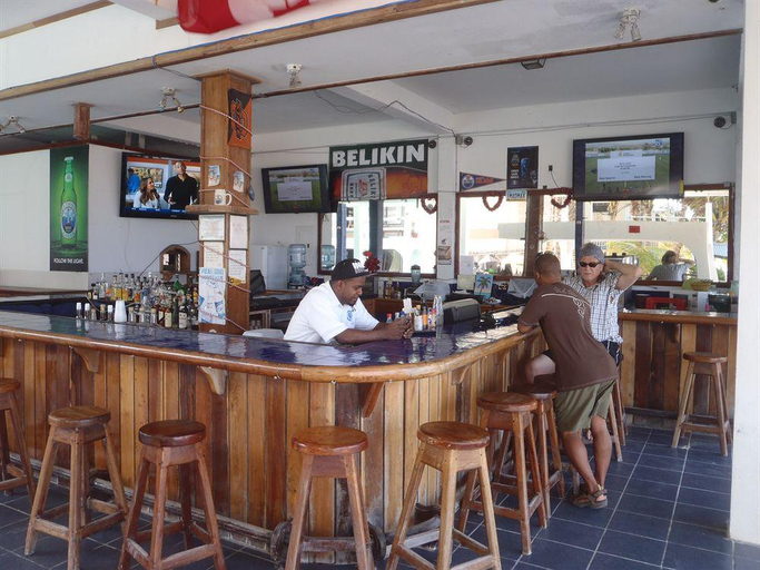 Food & Drinks 4, Corona Del Mar