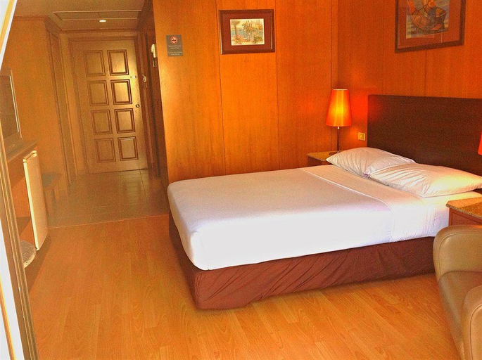 Bedroom 4, Dynasty Inn Pattaya, Pattaya
