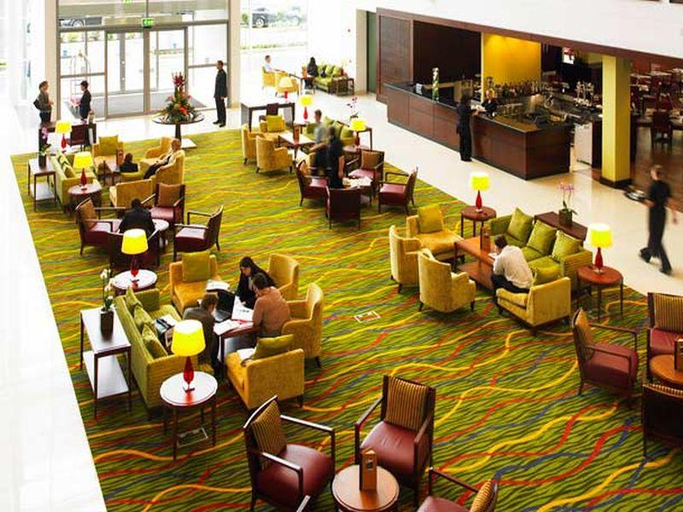 Public Area 2, Marriott Hotel Leicester, Leicestershire