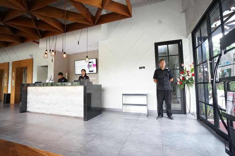 Cleo Hotel Jemursari, Surabaya