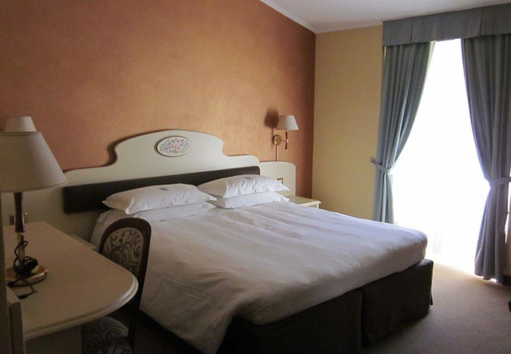 Bedroom 4, Hotel Villa Paradiso, Novara