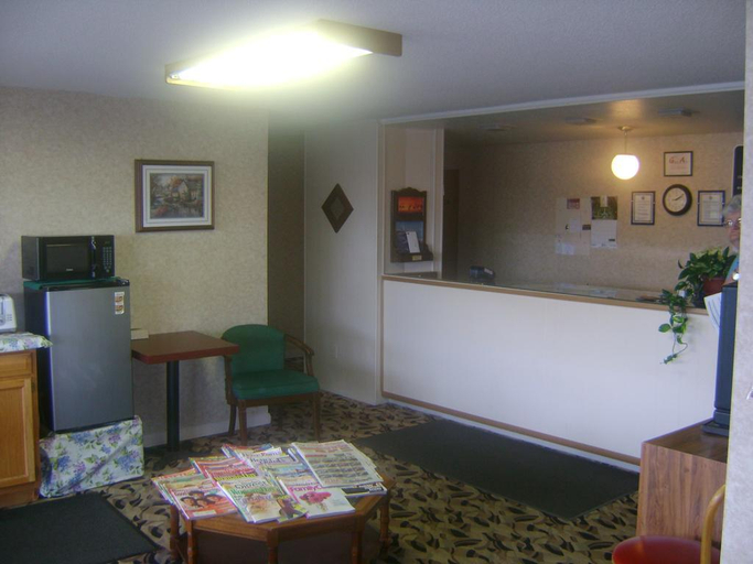 Public Area 2, Alma Motel Alma, Gratiot
