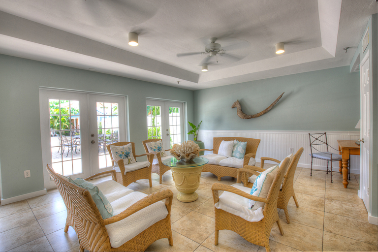 Public Area 3, Naples Garden Inn, Collier