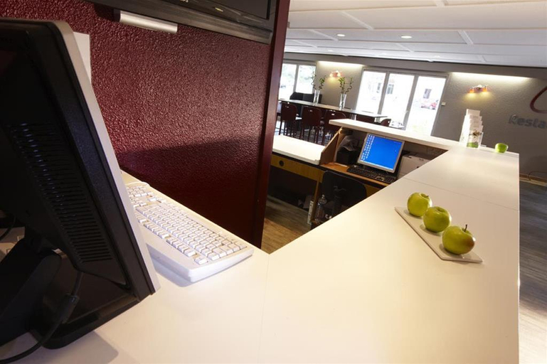 Public Area 2, greet hotel Versailles - Voisins Le Bretonneux, Yvelines