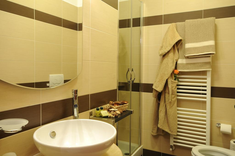 Bathroom 5, Hotel I Due Cigni, Siena