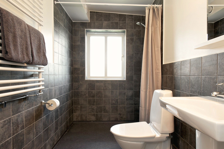 Bathroom, Okens Bed & Breakfast, Varberg