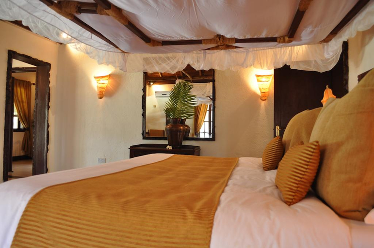 Bedroom 3, Breezes Beach Club & Spa, Kusini