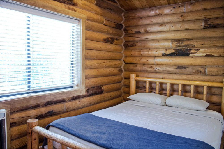 Bedroom 4, Zion Ponderosa Ranch Resort, Kane