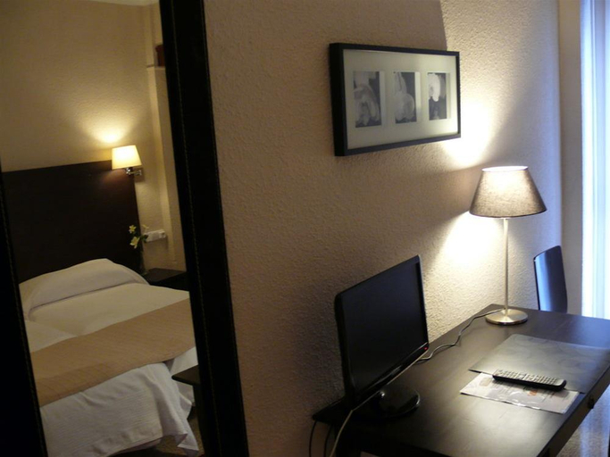 Bedroom 3, Hostal Jakiton, Baleares