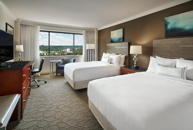 Bedroom 3, Delta Hotels Richmond Downtown, Richmond