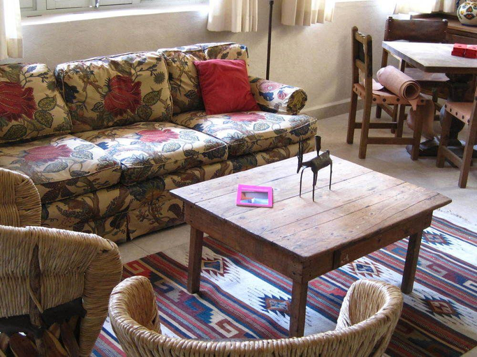 Others 5, Casa de la Noche, Allende