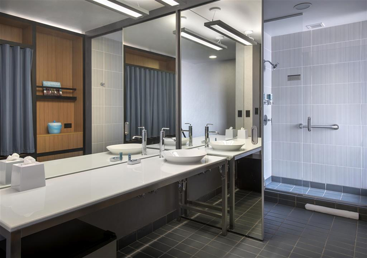 Bathroom 4, Aloft Nashville-Cool Springs, Williamson