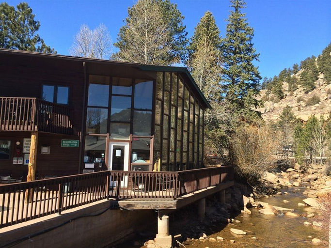 Exterior & Views 2, Nicky's Resort, Larimer
