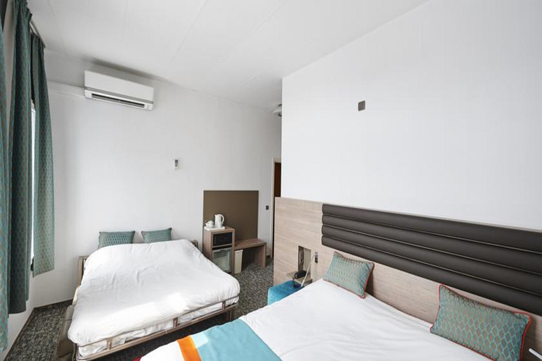 Bedroom 4, Grand Hôtel de Flandre, Namur