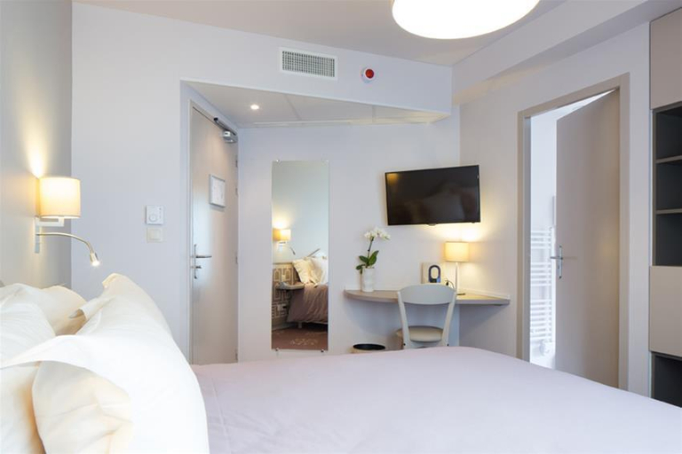 Bedroom 4, Hôtel Ours Blanc Place Wilson, Haute-Garonne