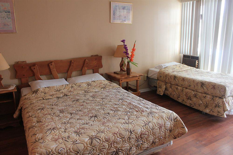Bedroom 5, Motel des Pays d'En Haut, Les Laurentides