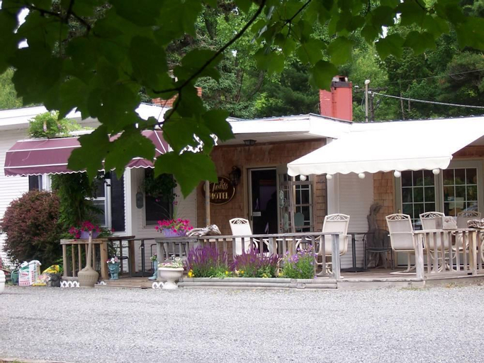 Twilite Motel, Hancock