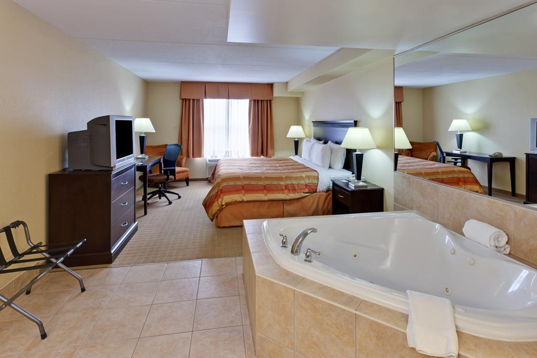 Bathroom 5, Country Inn &Suites Niagara Falls, Niagara
