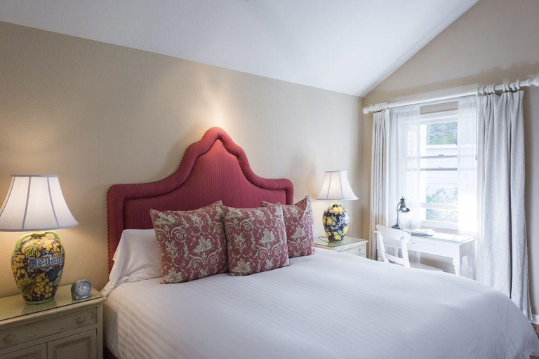 Bedroom 3, Cottage Grove Inn, Napa