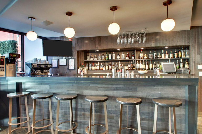 Food & Drinks 5, Avenue Suites Georgetown, Washington D.C.