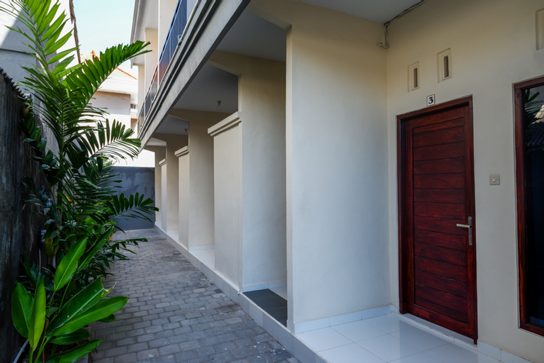 Exterior & Views 4, Reddoorz Near Mertasari Beach, Denpasar