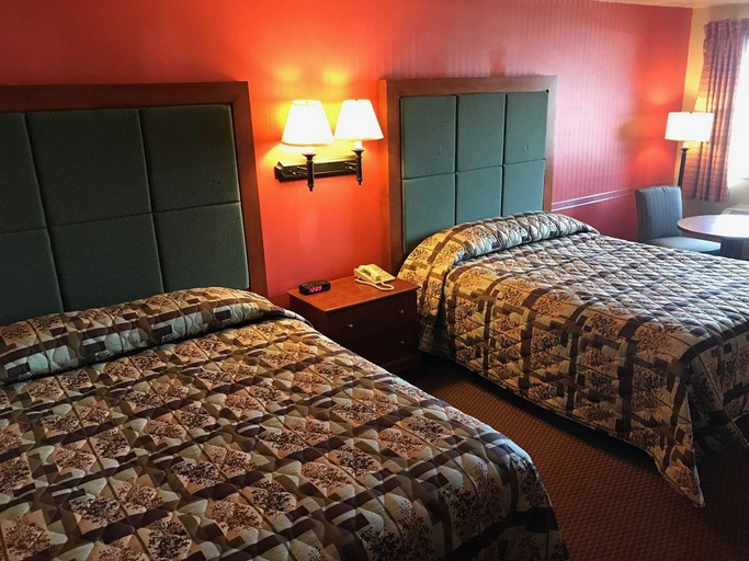 Bedroom 3, Whitten Inn, Taos