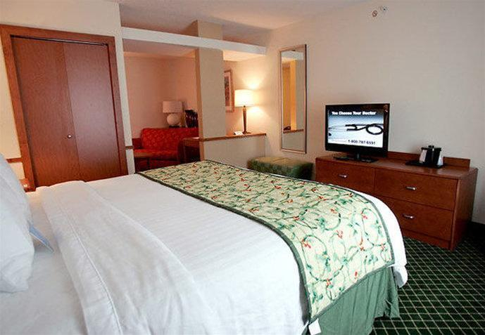 Bedroom 3, Fairfield Inn and Suites by Marriott South Boston, Halifax
