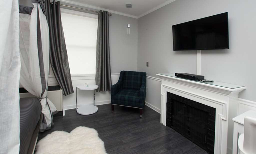 Bathroom 4, The Litchfield Inn, BW Premier Collection, Litchfield