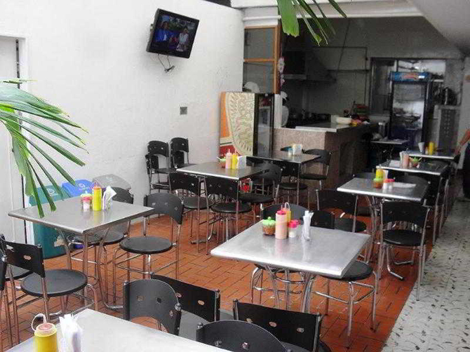 Others 5, Hotel Conquistadores, Medellín