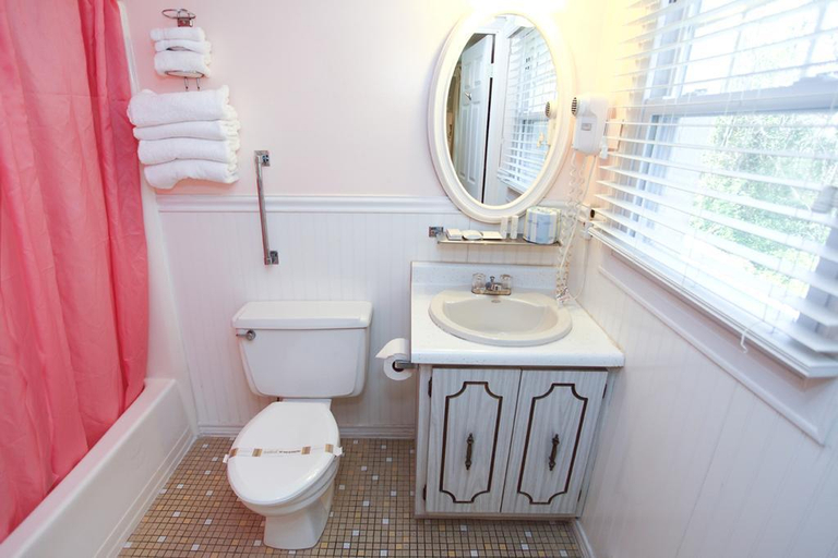 Bathroom 5, Hyland Motor Inn, Cape May