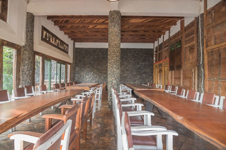 Food & Drinks 4, RedDoorz Resort @ Lembang 2, Bandung