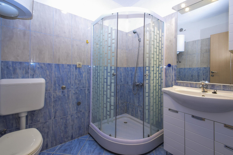 Bathroom 4, Apartments Komadina 596, Pag