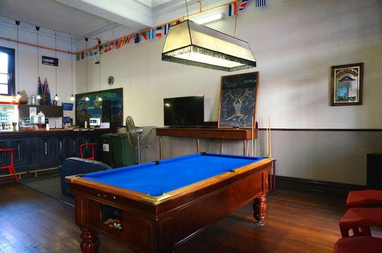 Public Area 3, Sundancer Backpackers Resort, Fremantle