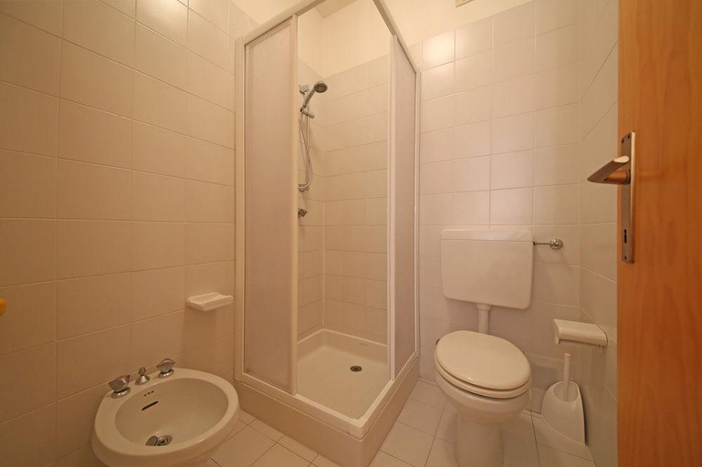 Bathroom, Appartamenti San Carlo, Verona