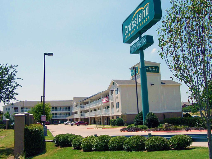 Exterior & Views 2, HomeTowne Studios Dallas - Mesquite, Dallas