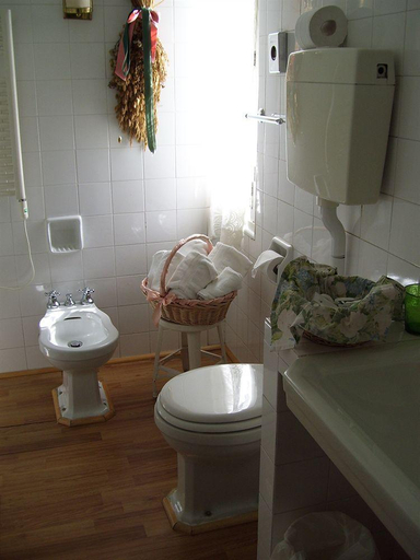 Bathroom 5, Eveline Portosole San Remo, Imperia