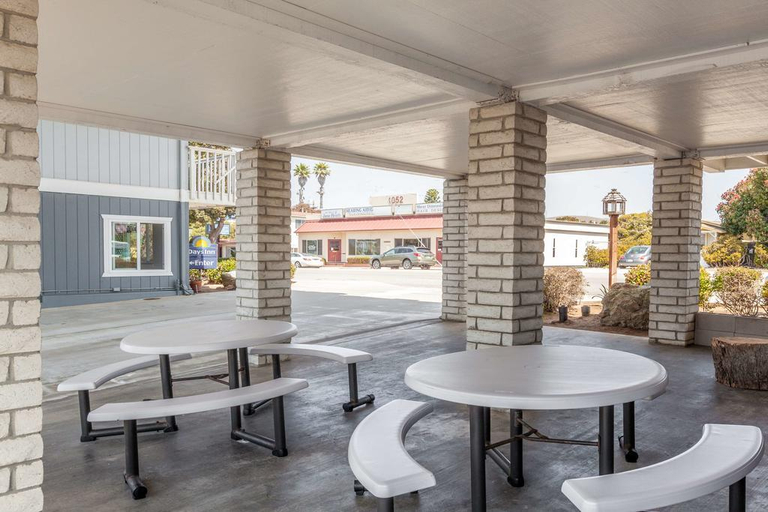 Public Area 2, Harbour House Inn, San Luis Obispo