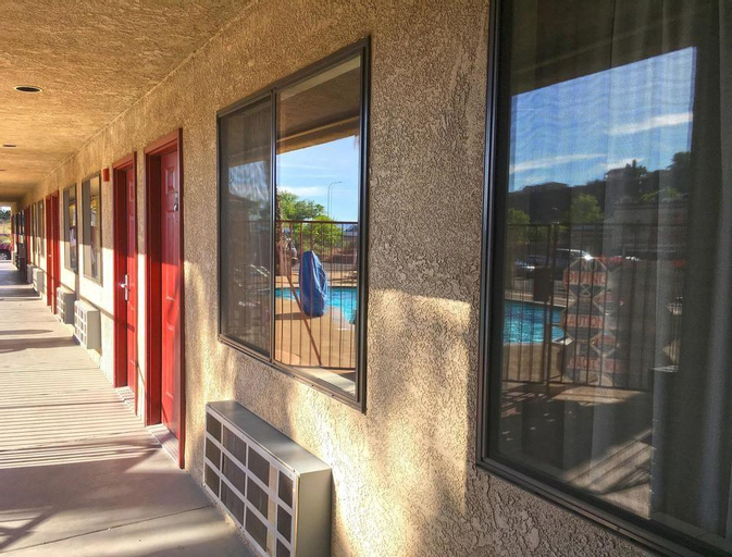 America's Best Inn & Suites Saint George, Washington