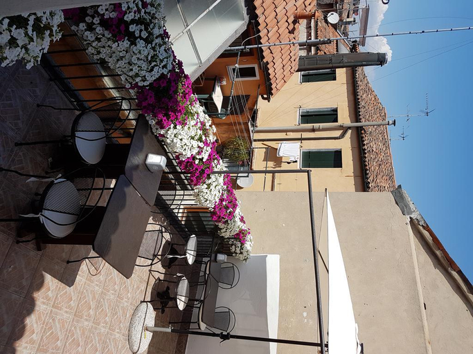 Exterior & Views 2, Al Portico Guest House, Venezia