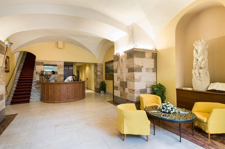 Public Area 3, La Cisterna, Siena
