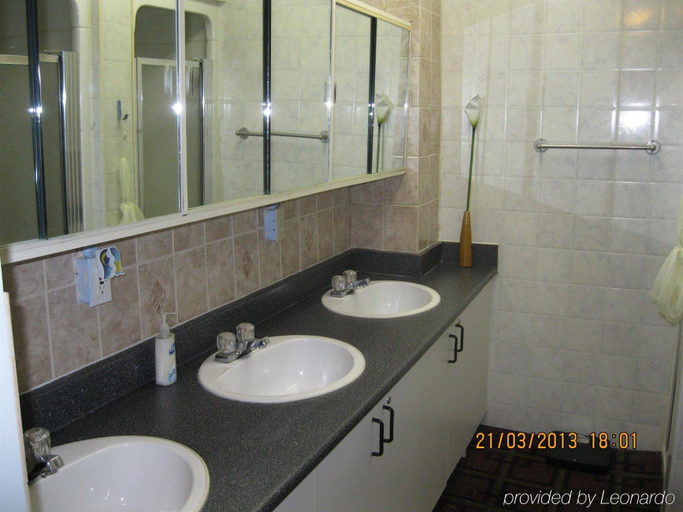 Bathroom 3, St Lawrence Residences & Suites Toronto, Toronto