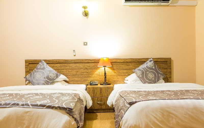Bedroom 3, Midindi Hotel, Accra