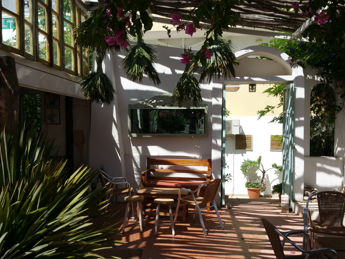 Others 5, Gorgona Studios, South Aegean