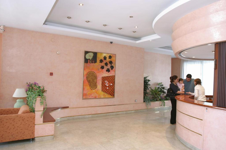Public Area, Cye V, Tarragona